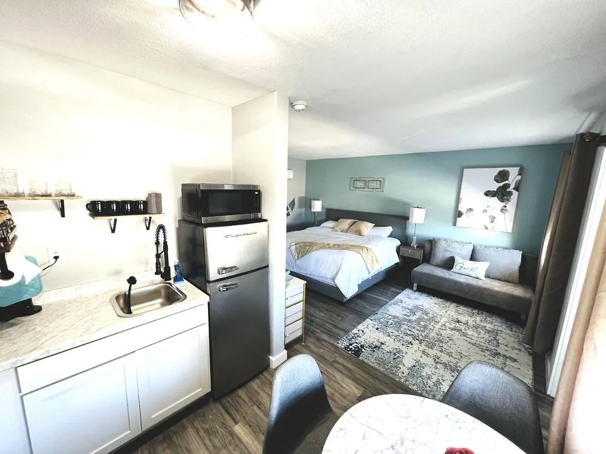 1915 Beach Club Daytona Beach Motel