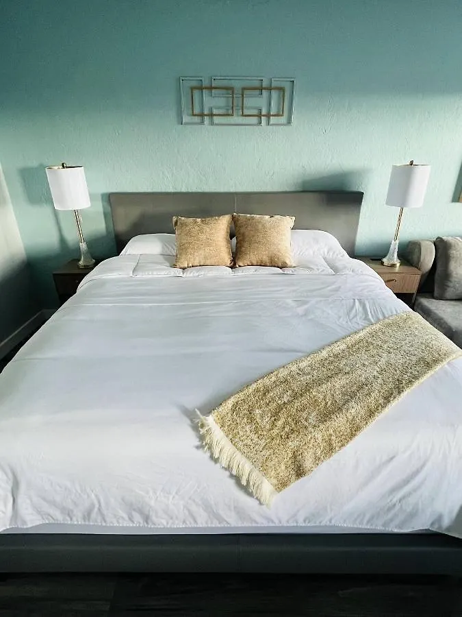 Motel 1915 Beach Club Daytona Beach