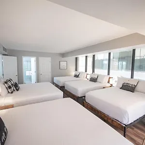 https://stay-together-las-vegas.las-vegashotels.net